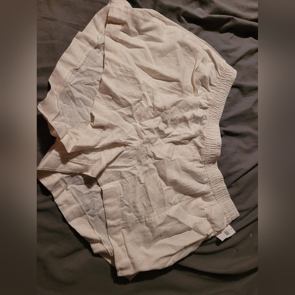 NWT Old Navy linen shorts